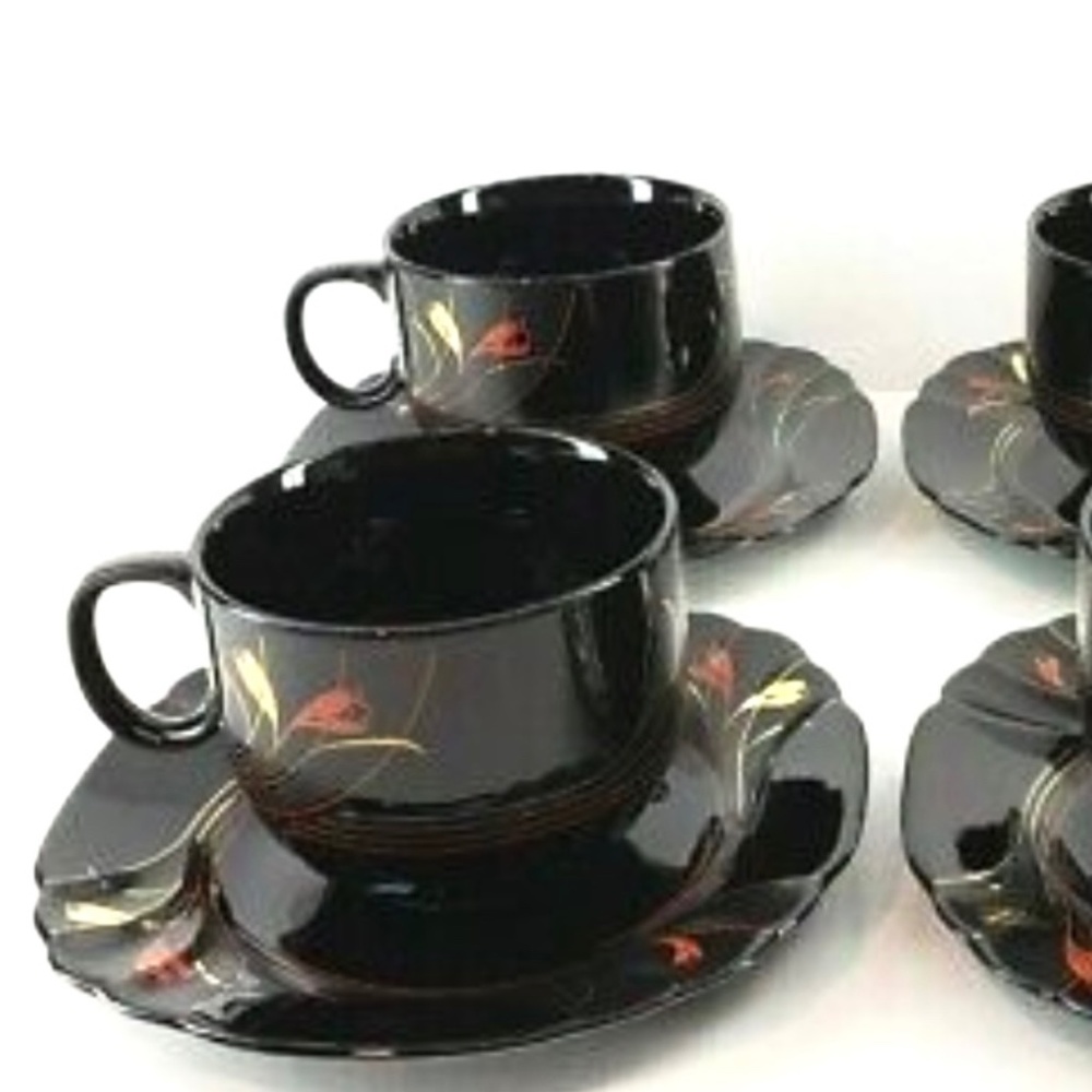 Ranmaru Gallery Collection 4 / 4 plate setting BRAND NEW (24) pieces total.